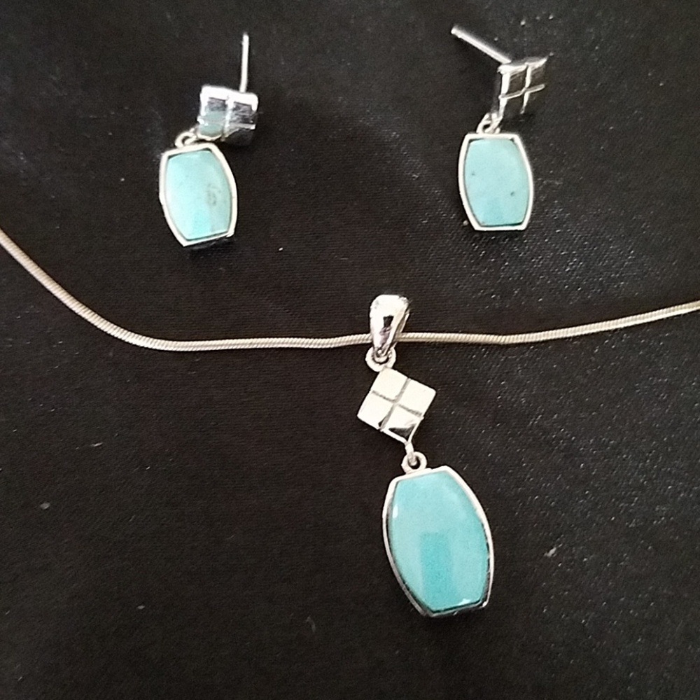 Cute Howlite Set